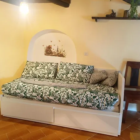 Lo Del Borgo شقة