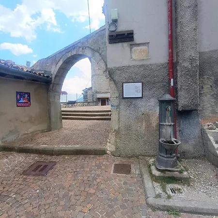 Lo Del Borgo * ريفيسوندولي